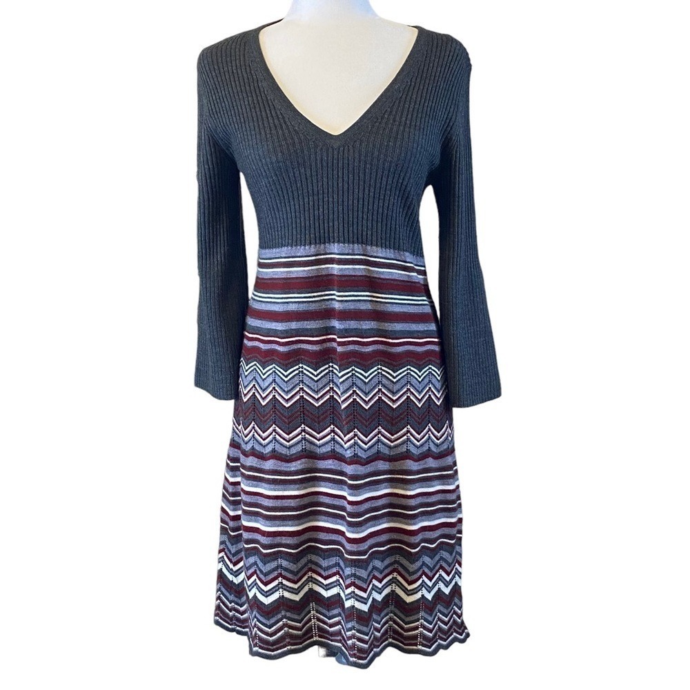 London Times Womens L Grey Burgundy Chevron Ribbed V-Neck Knit Sweater Dress